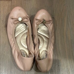 dexflex comfort Blush Pink Ballet Flats with Bow & Charm